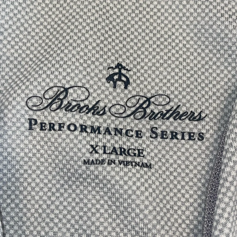 26113 Brooks Brothers performance series vest gray SZ XL LITE and comfortable - Picture 2 of 10